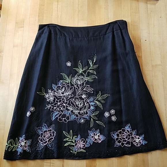 Dress Barn Dresses & Skirts - Embroidered & Beaded Black Skirt Size 14W
